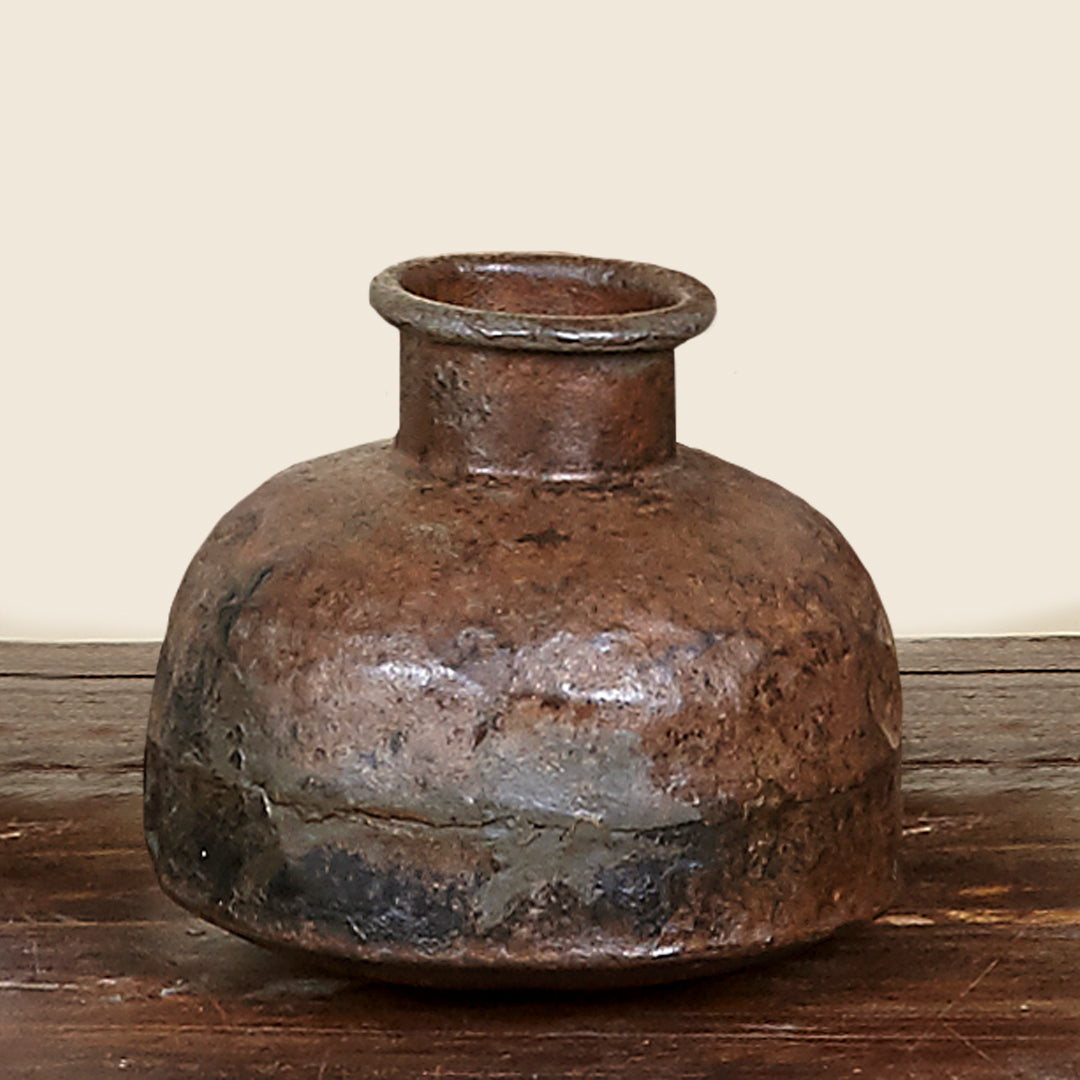 Jarrón metal vintage efecto antic