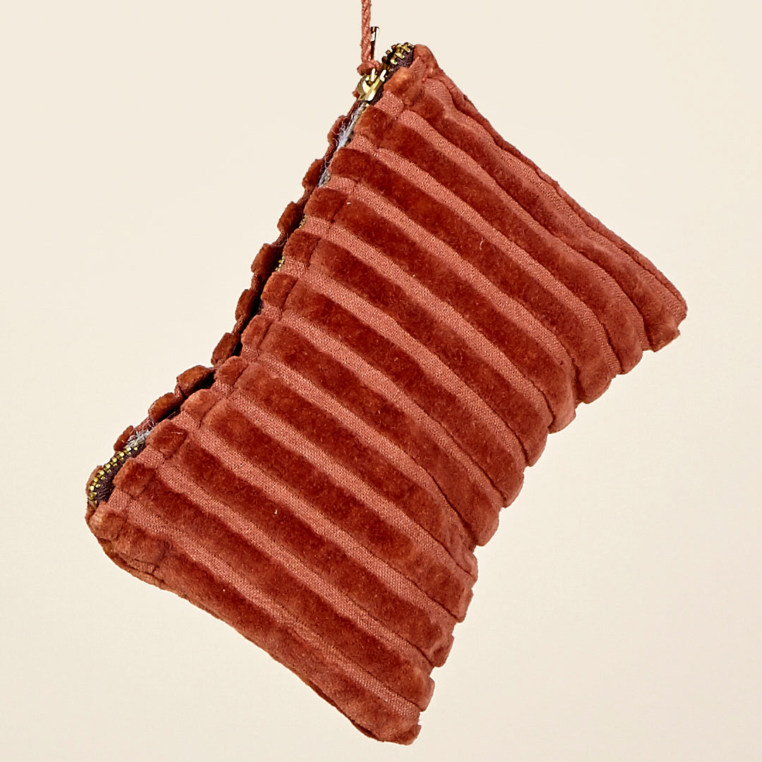 Monedero Gala velvet de terciopelo en mostaza, terracota y gris