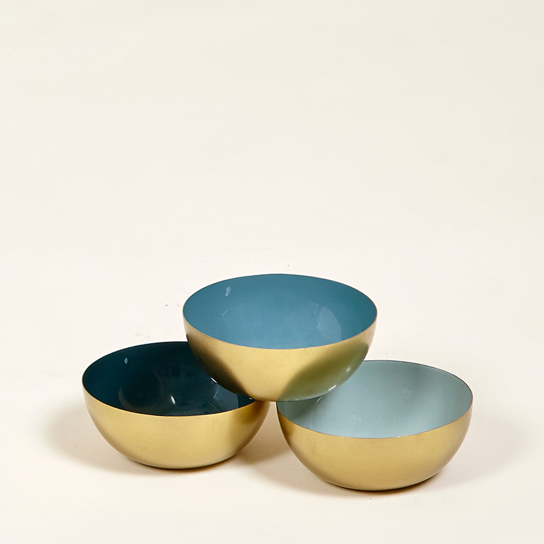 Bol Ocean de metal con base dorada