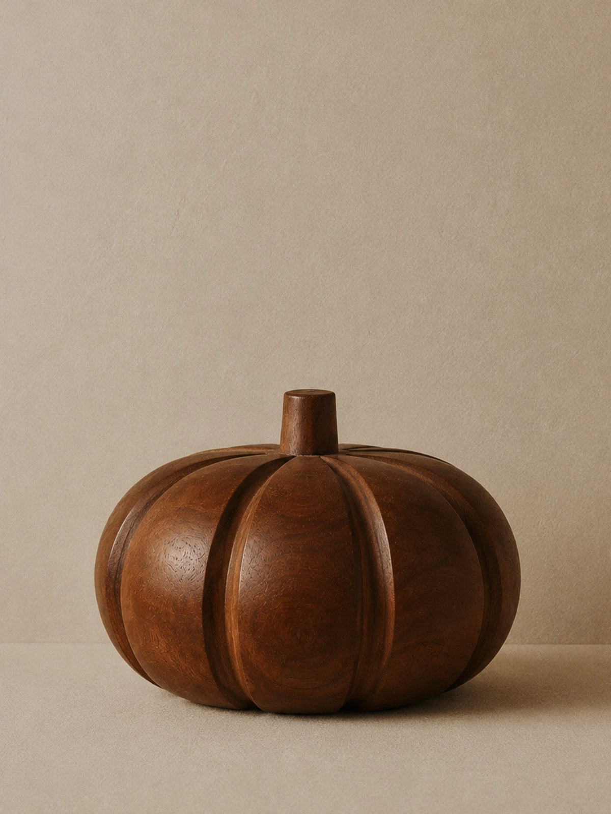 Calabaza decorativa de madera de cacao 18 cm