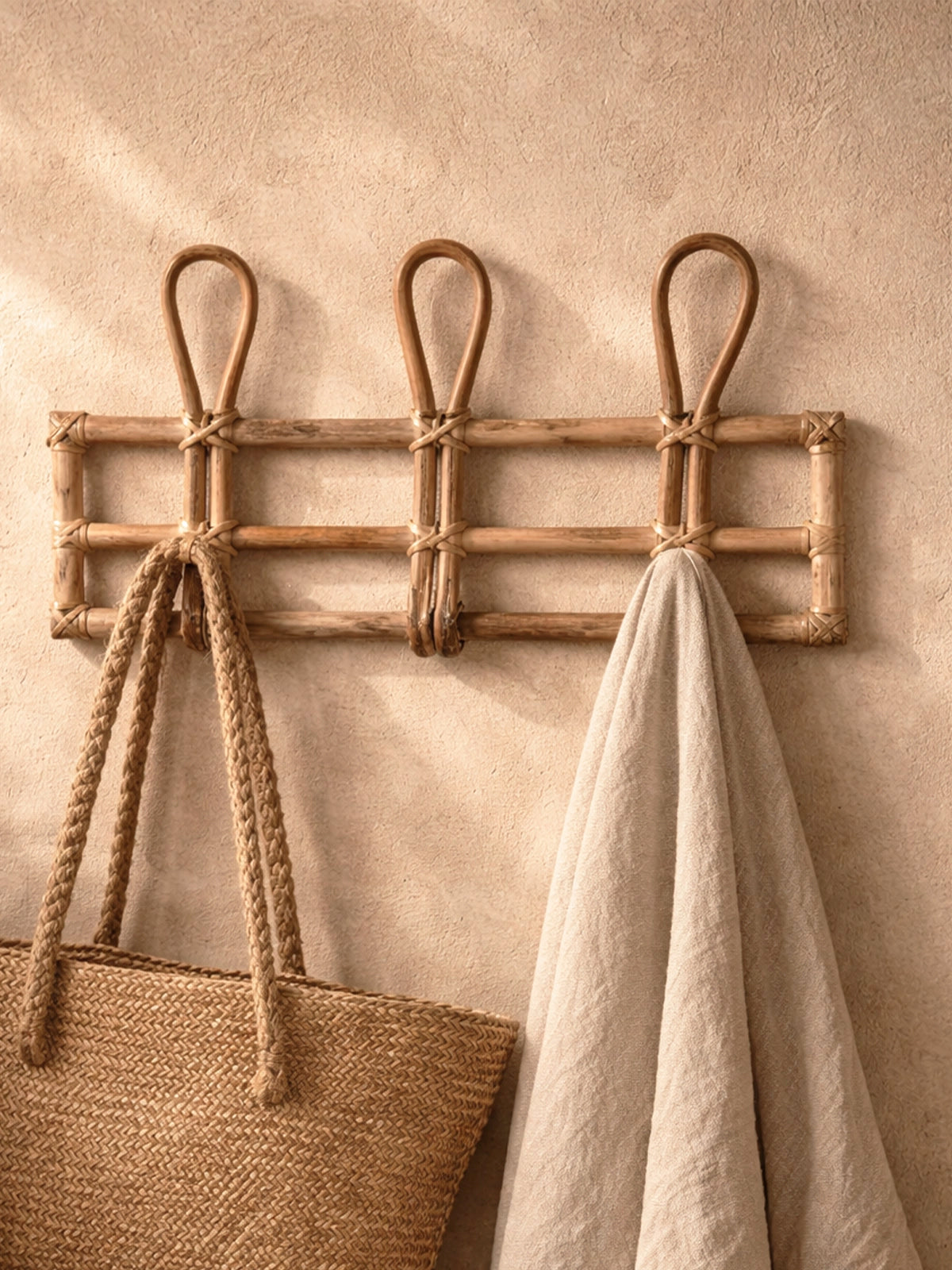 Colgador Bali de pared de bambú natural estilo artesanal