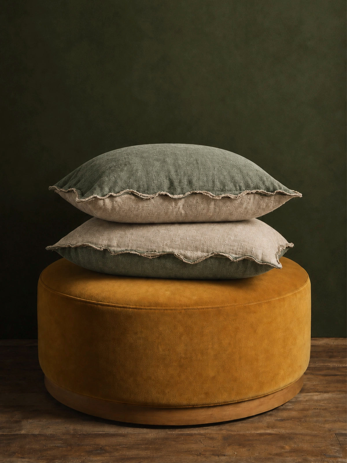 Funda de cojín de lino Siena verde oliva y beige 60 × 60 cm