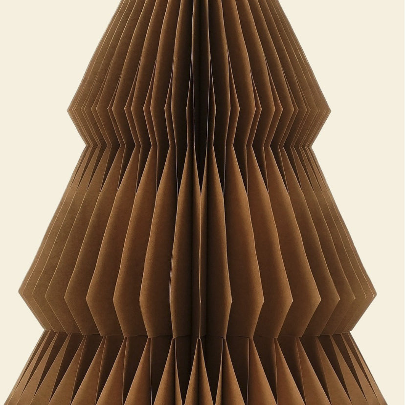 Christmas tree de papel color marrón