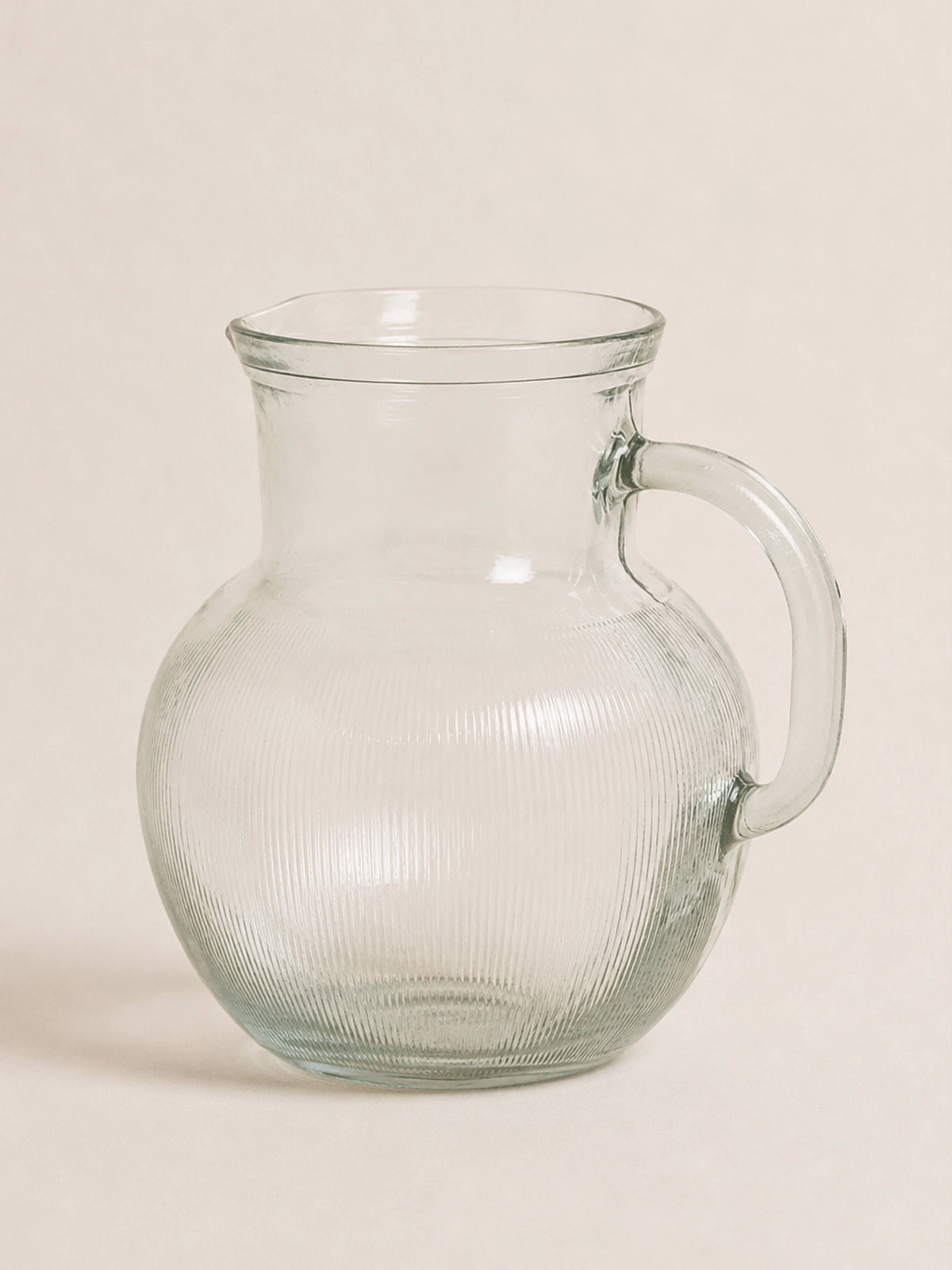 Jarra de vidrio reciclado para agua, limonada y sangría 2,3L