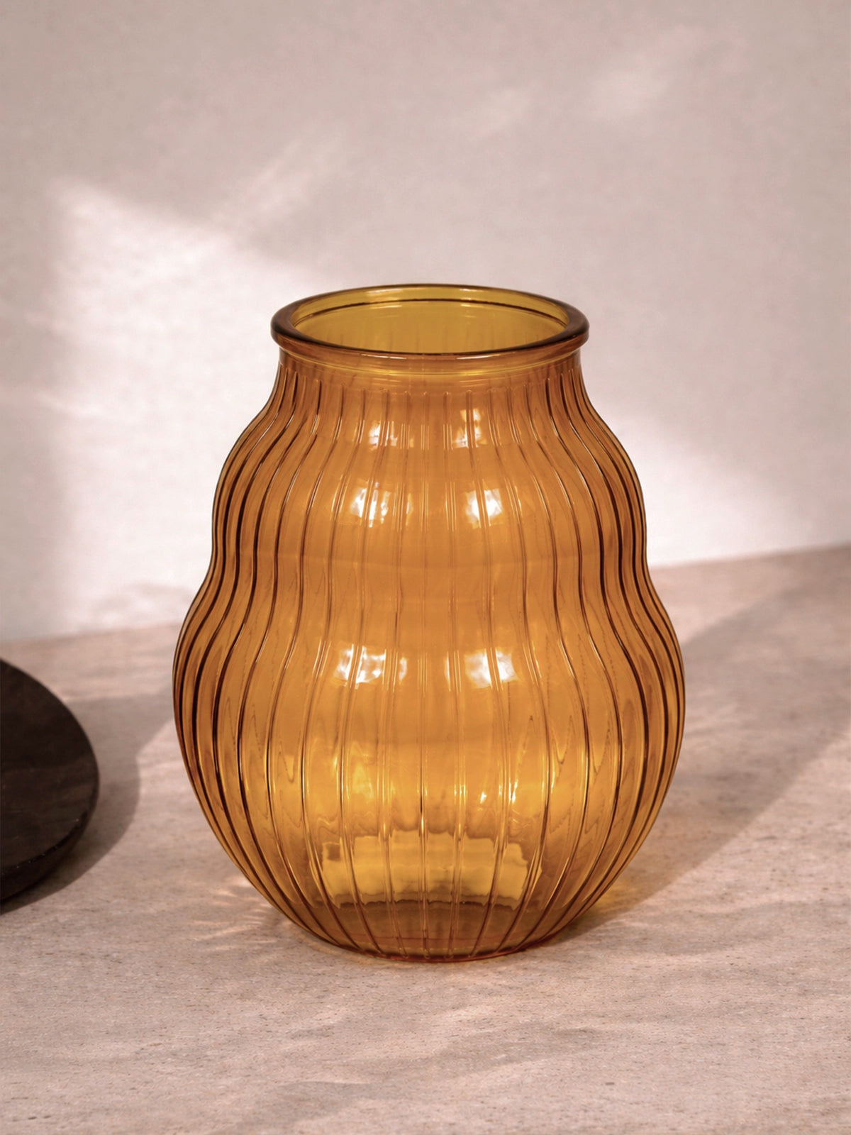Jarrón Fiorella de Vidrio Reciclado | Portavelas Decorativo de vidrio estilo Mediterráneo color miel
