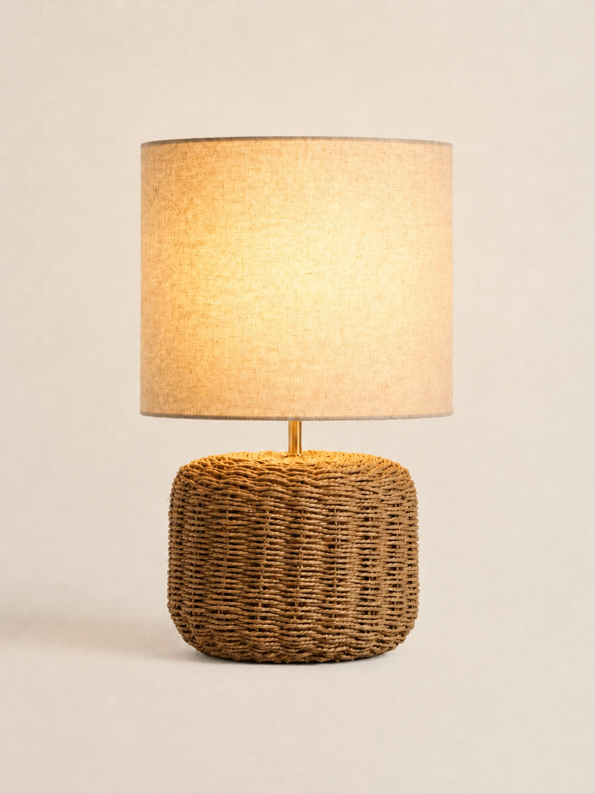 Lámpara Nara de fibras naturales y pantalla beige