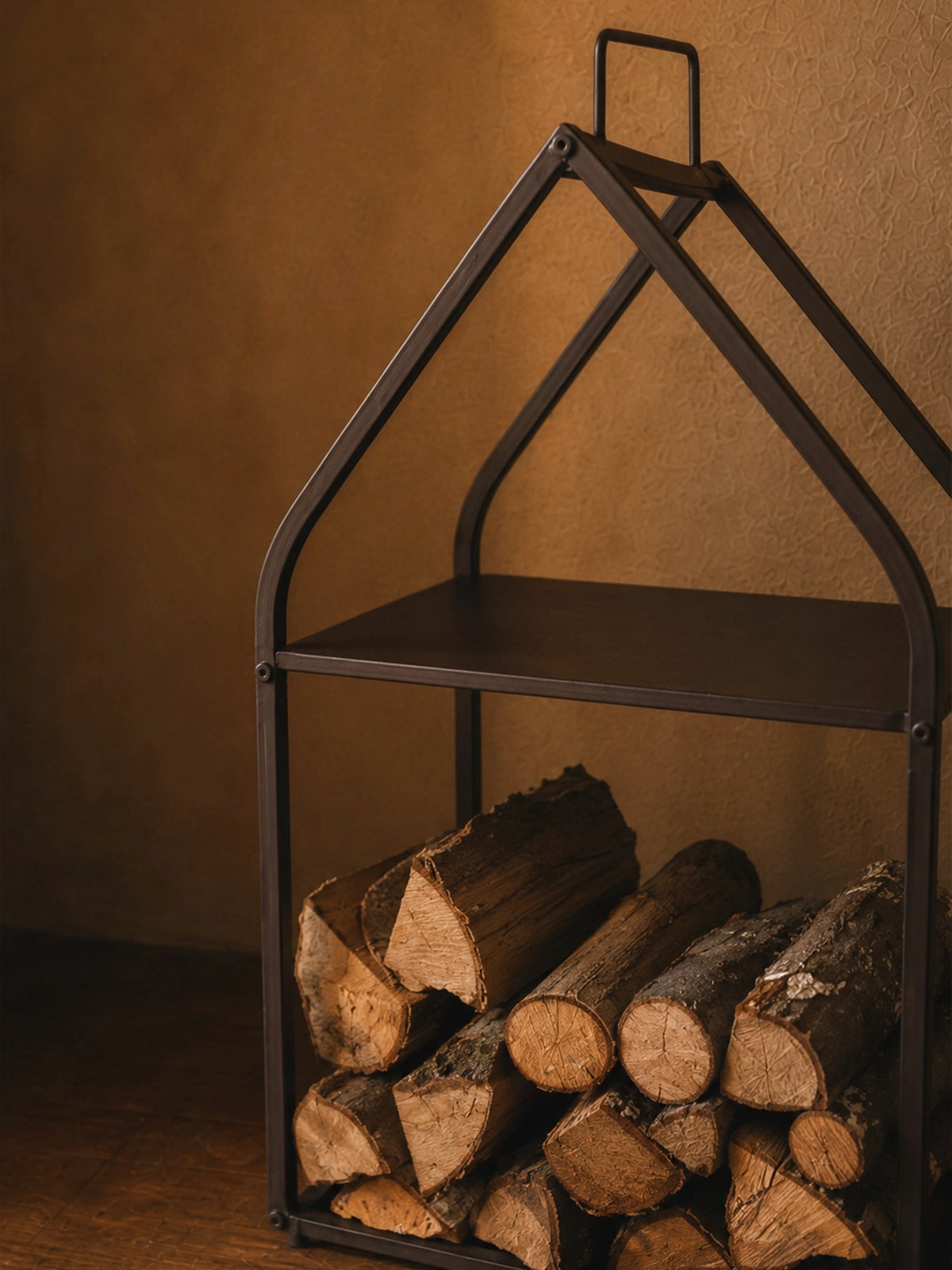 Leñero Casita de Metal Negro – 38 × 31 × 76 cm