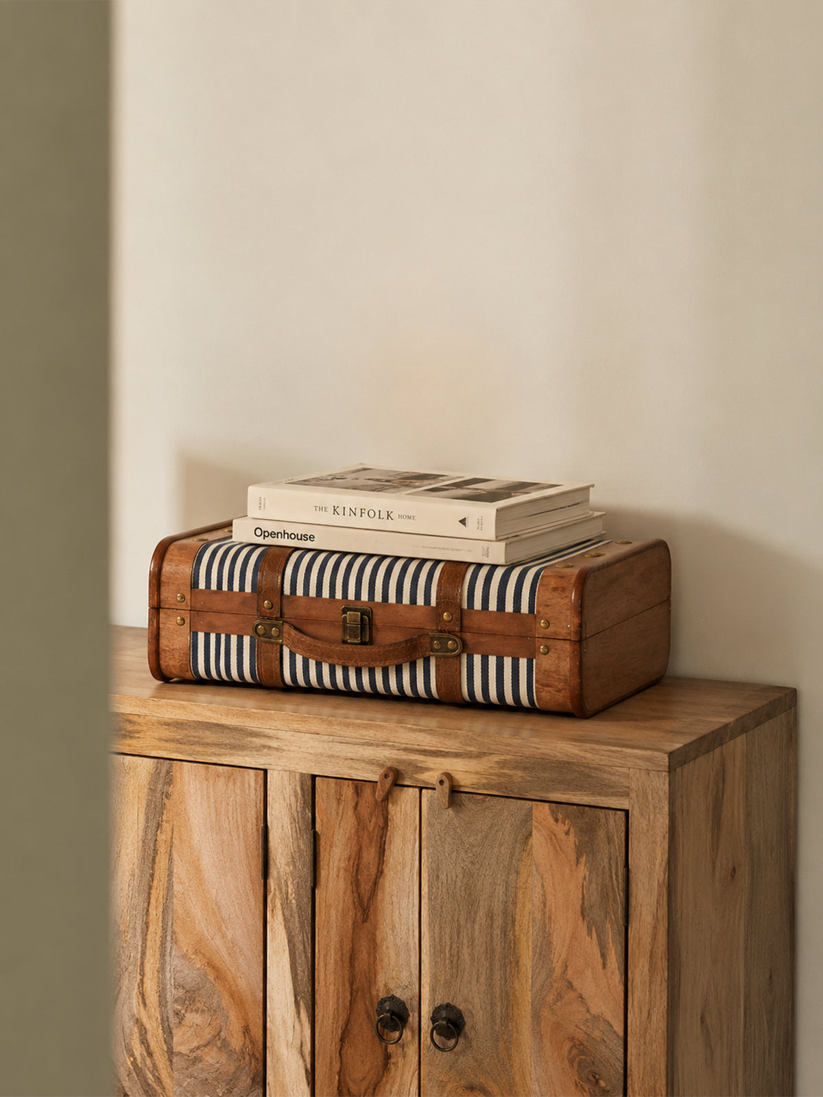 Maleta Decorativa de Madera y Tela de Rayas Azul Marino 38x24x13 cm