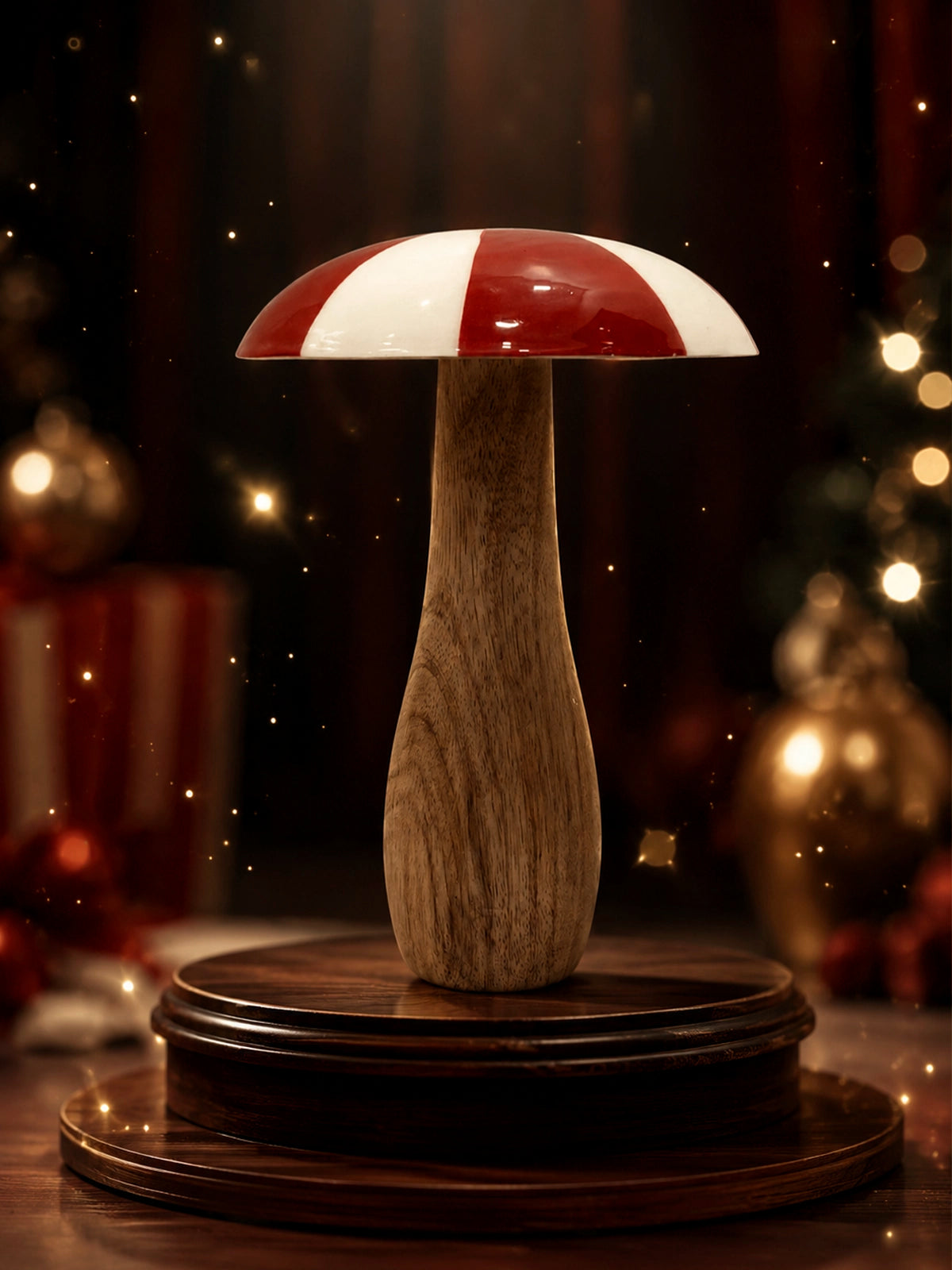 Seta Decorativa de Madera de Mango con Sombrero Rojo y Blanco – 22 cm