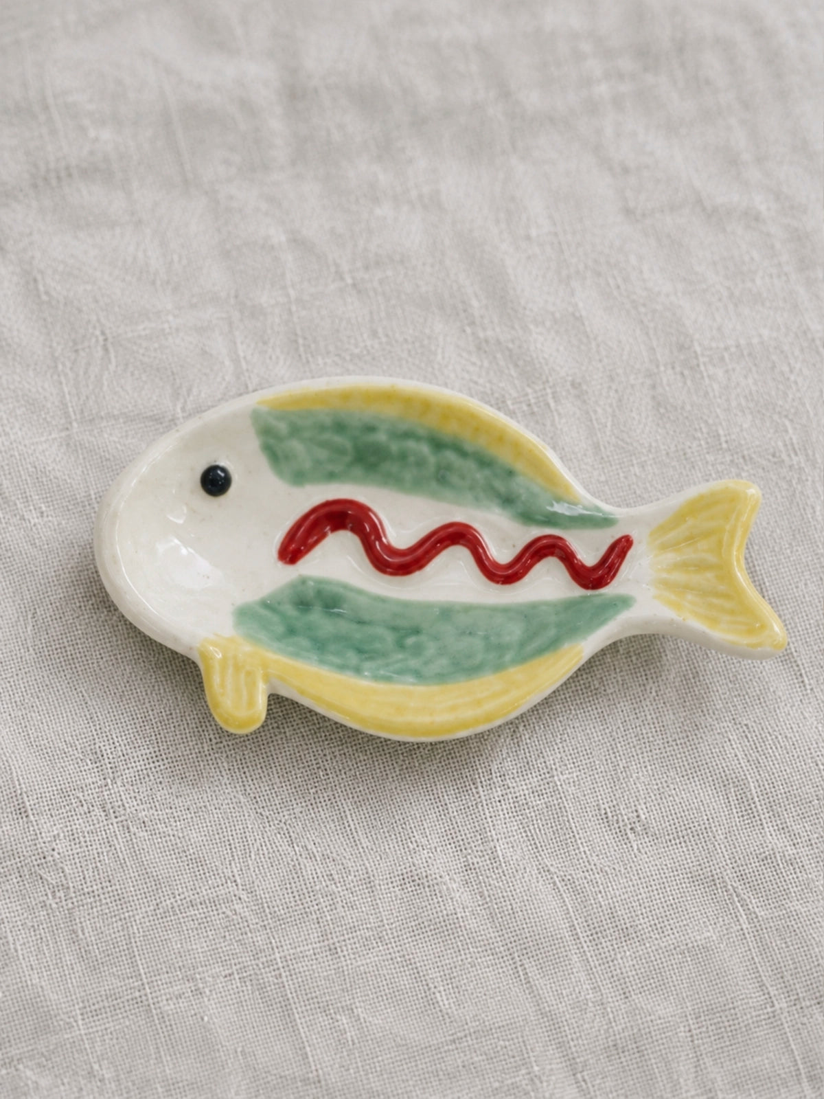 Set de 4 cuencos de cerámica con forma de pez 11,5 x 7 cm