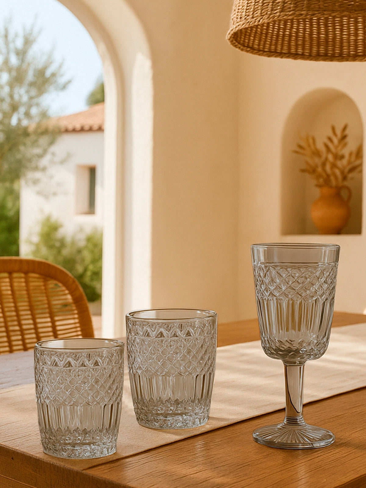 Juego de 12 vasos de cristal grabado color humo colección Silver Mist