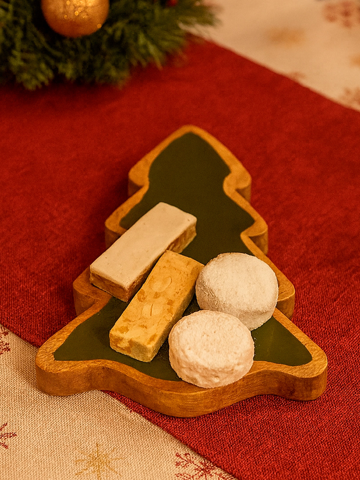 Bandeja árbol Christmas en madera de mango color verde oliva