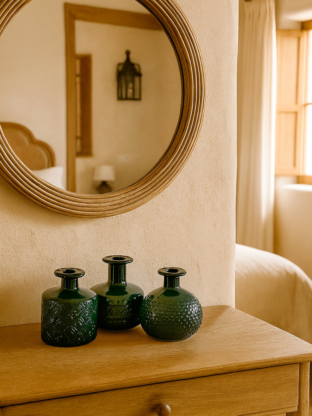 Juego de 3 botellitas decorativas Granda de vidrio reciclado azul plomo 12 cm — set sostenible sin plomo