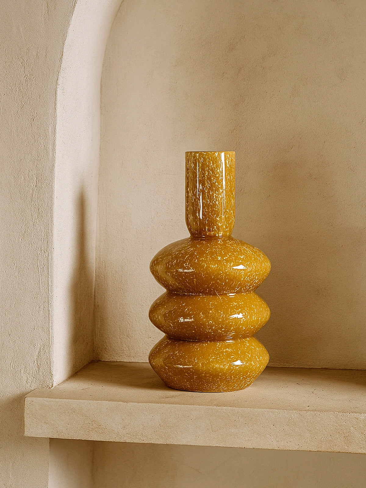 Jarrón Dublín de cerámica en color mostaza