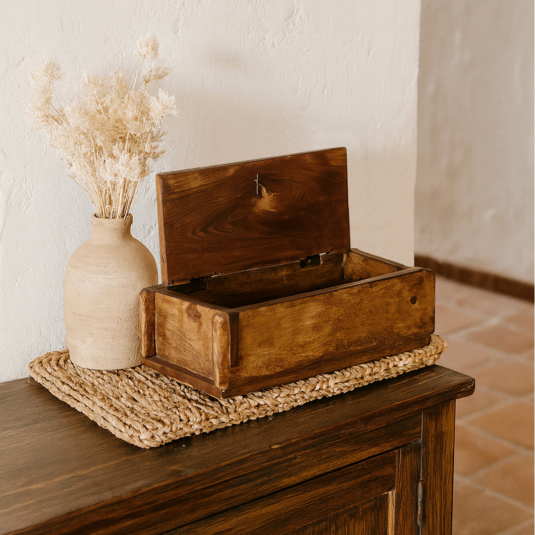 Caja cajón con tapa abatible de madera reciclada