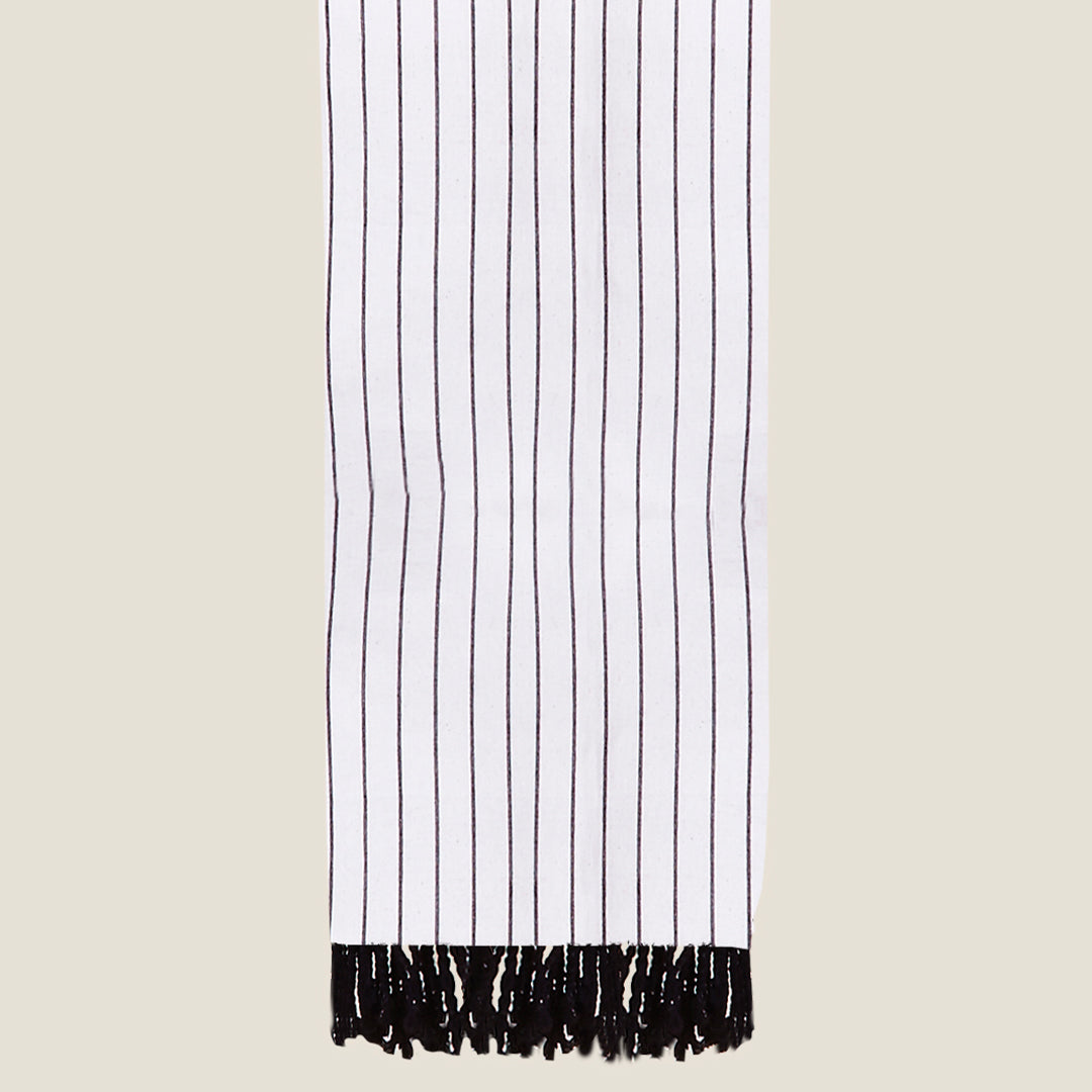 Toalla Hamman Creta para la playa en color blanco con rayas negras