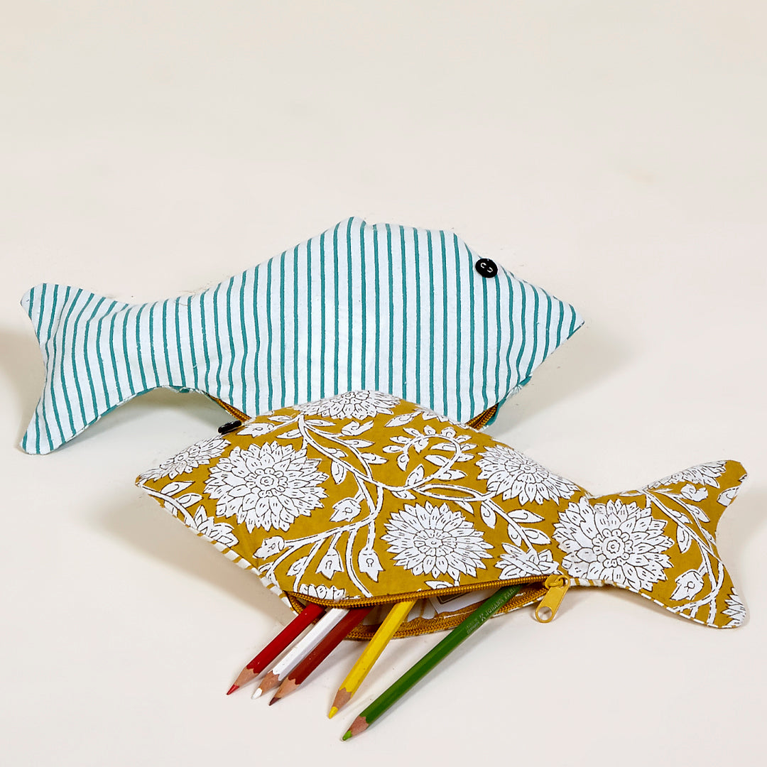 Estuche o neceser pez Rimini flores y rayas de algodón en color turquesa y mostaza