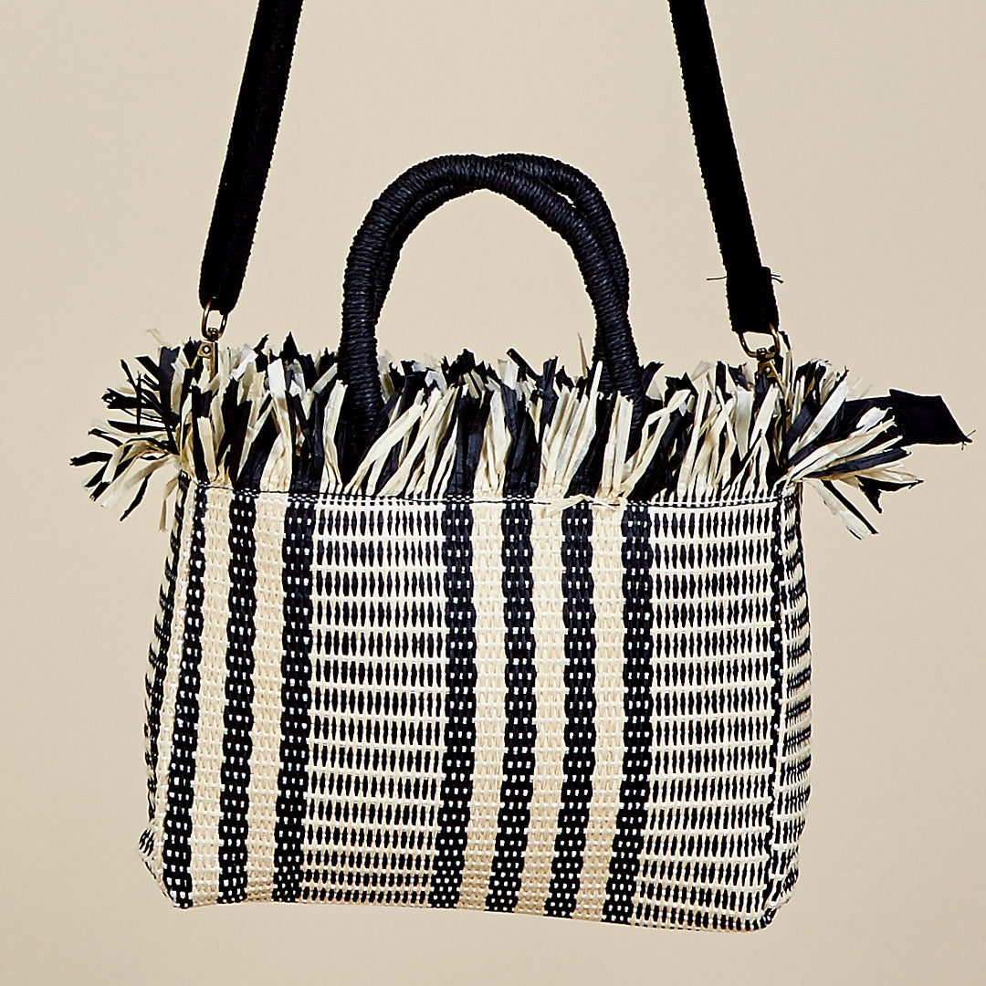 Bolso Brisa de paja de papel con asa regulable en negro y beige