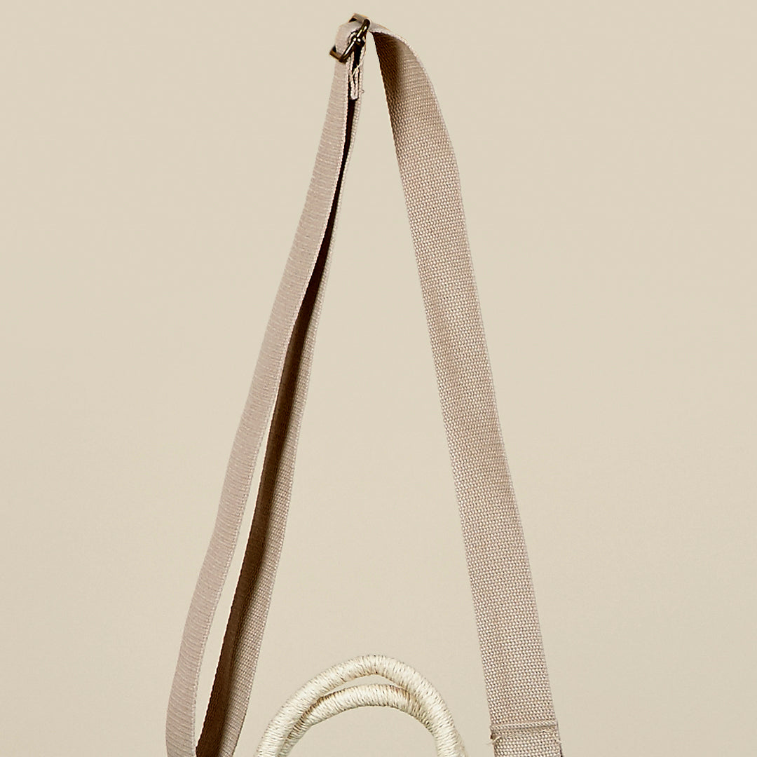 Bolso Cala Rosa de paja de papel con asa regulable en turquesa y rosa