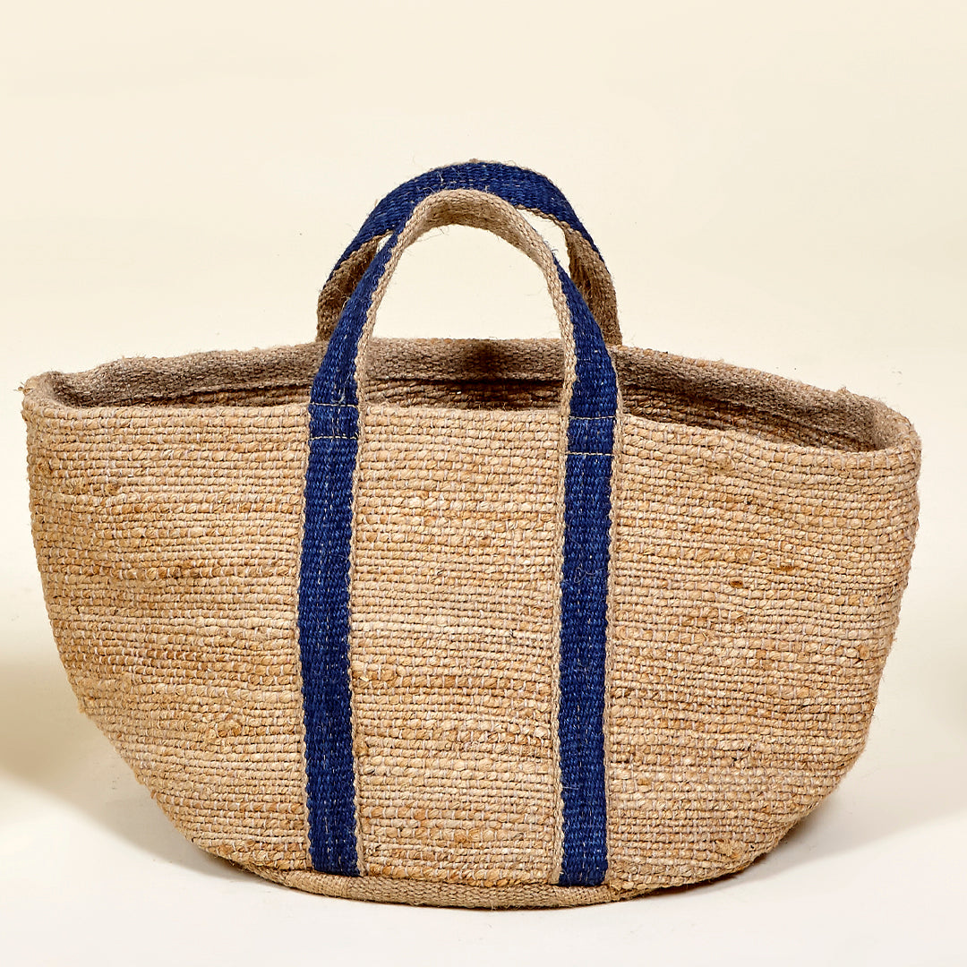 Cesta Portofino de yute natural con la asa en color azul índigo