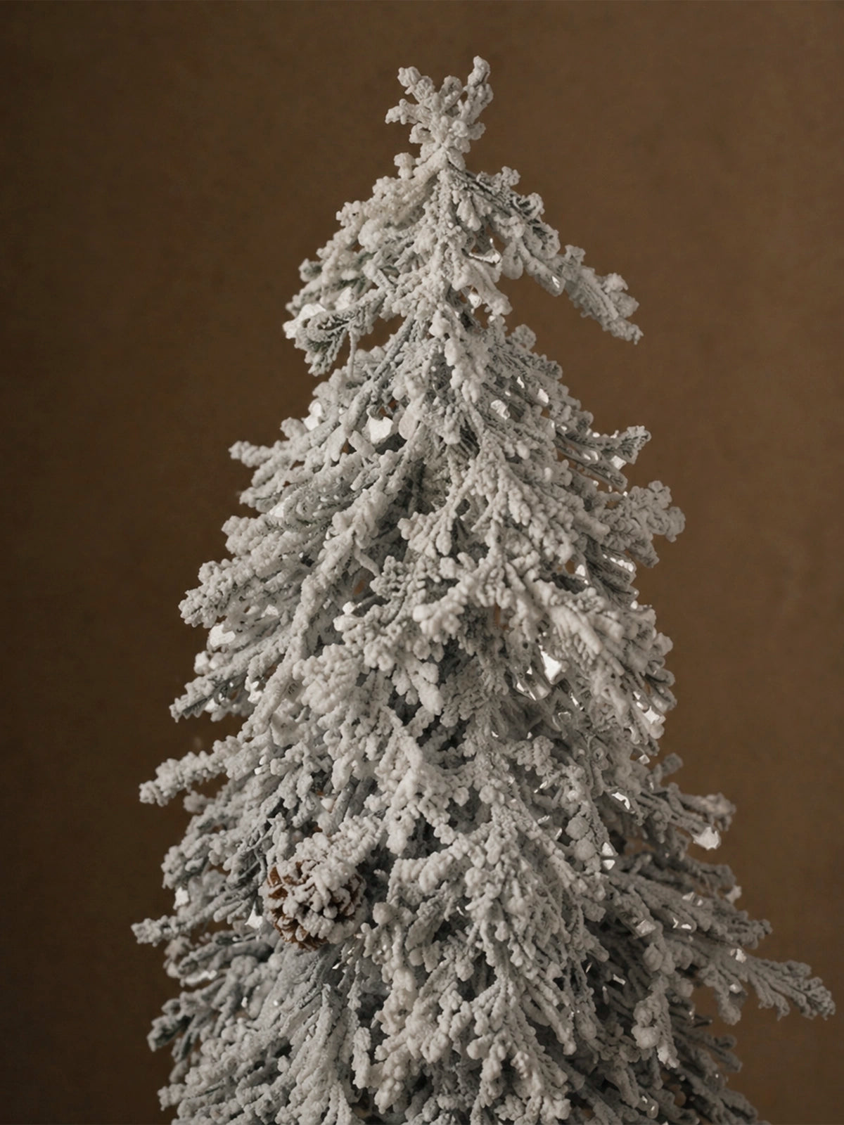 Árbol de Navidad Nevado con Maceta – 120 cm
