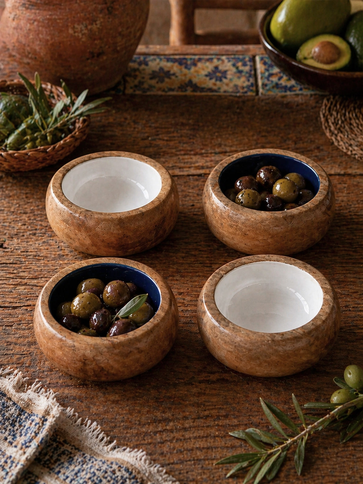 Bol de Madera de Mango con Interior Esmaltado | Cuenco Decorativo en Azul Océano o Blanco para Snacks y Aperitivos