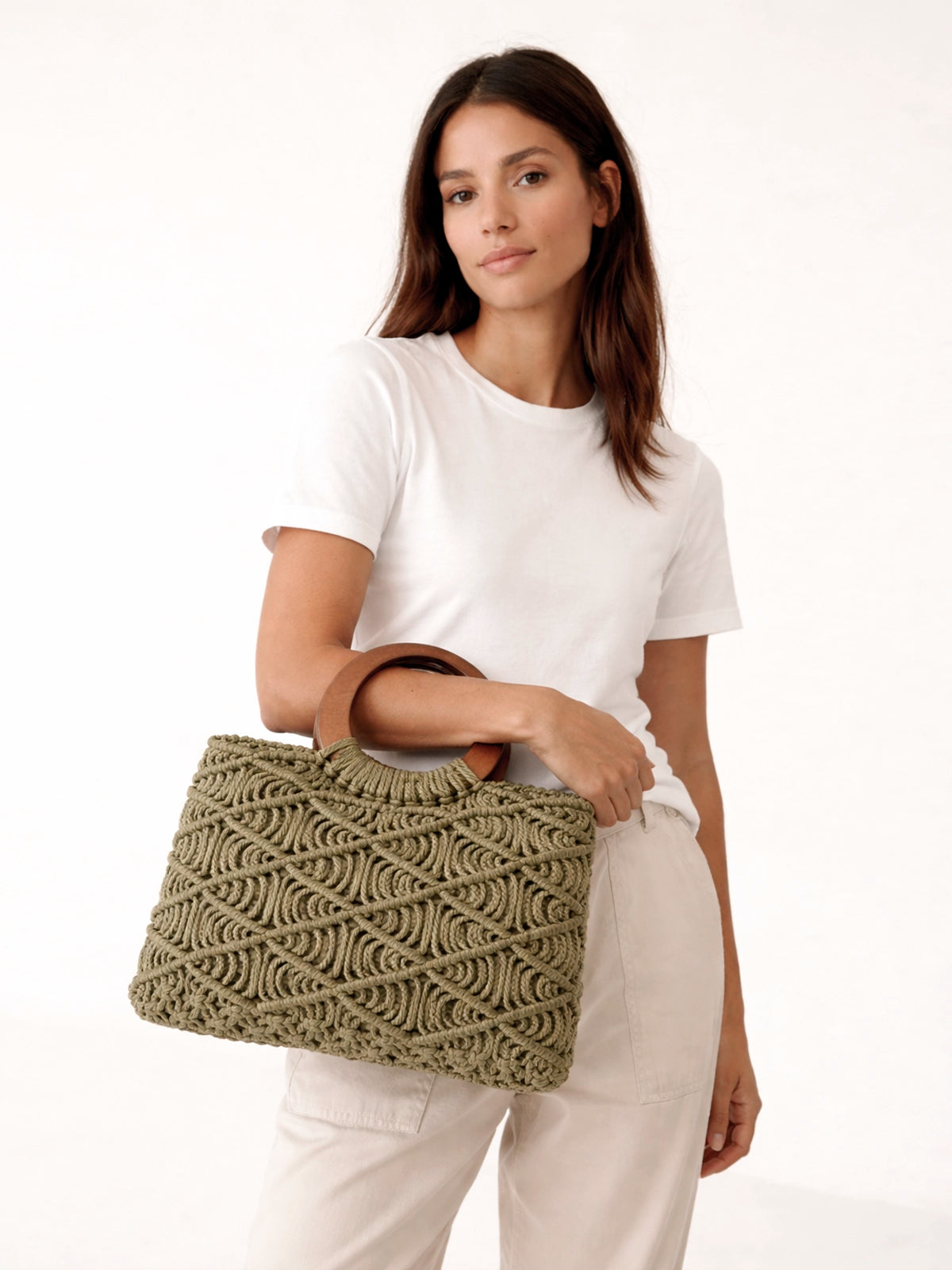 Bolso Bali de crochet artesanal con asas de madera — bolso hecho a mano
