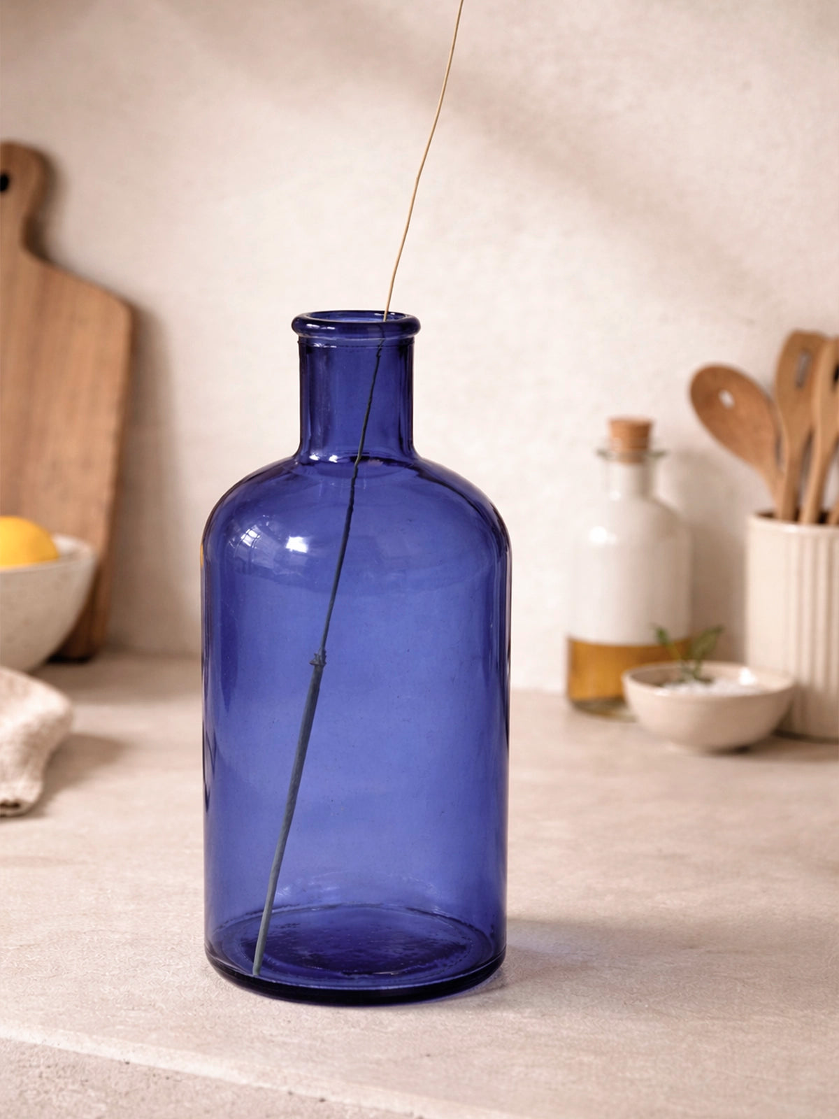 Botella de Farmacia de Vidrio Reciclado Azul | Jarrón Decorativo Vintage y Minimalista