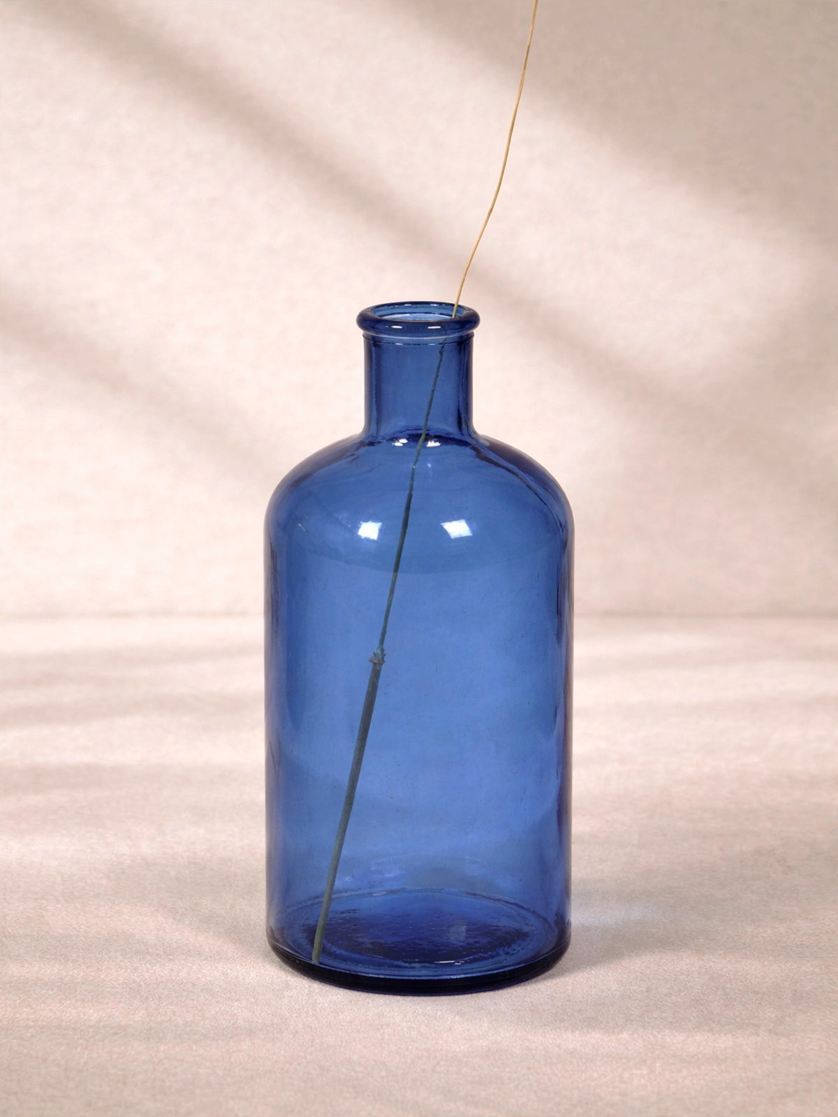 Botella de Farmacia de Vidrio Reciclado Azul | Jarrón Decorativo Vintage y Minimalista