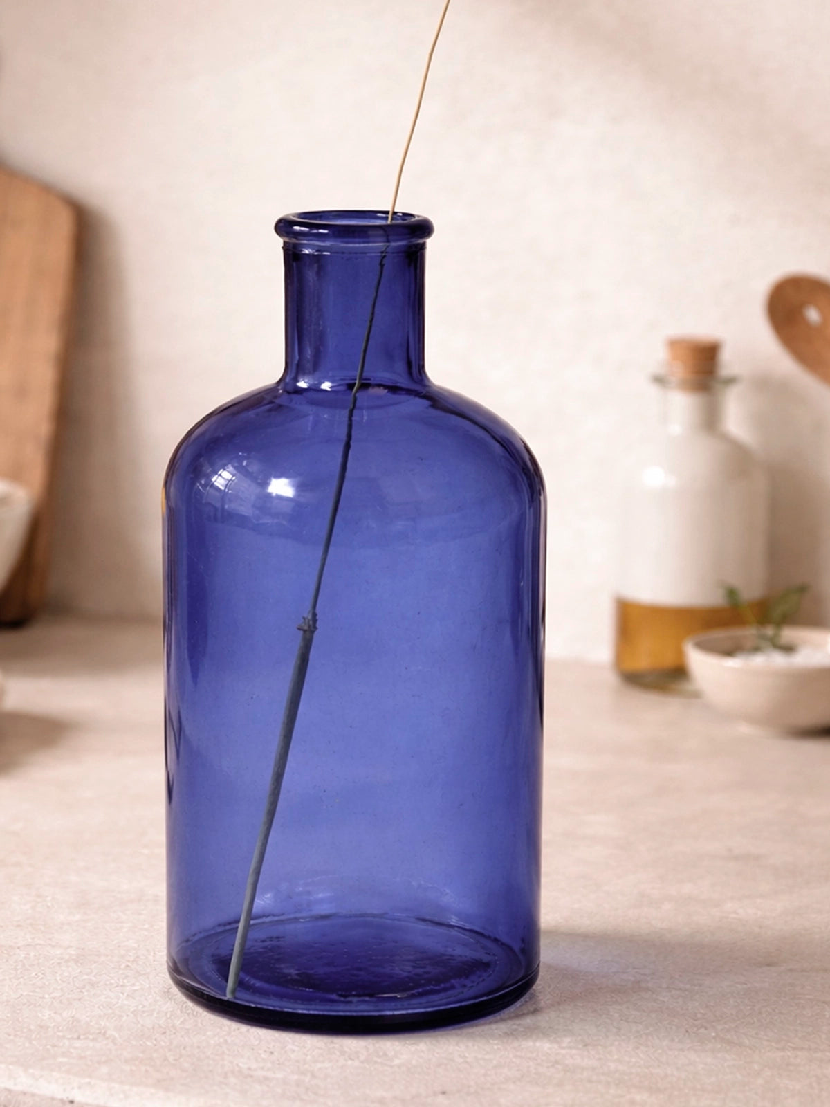 Botella de Farmacia de Vidrio Reciclado Azul | Jarrón Decorativo Vintage y Minimalista