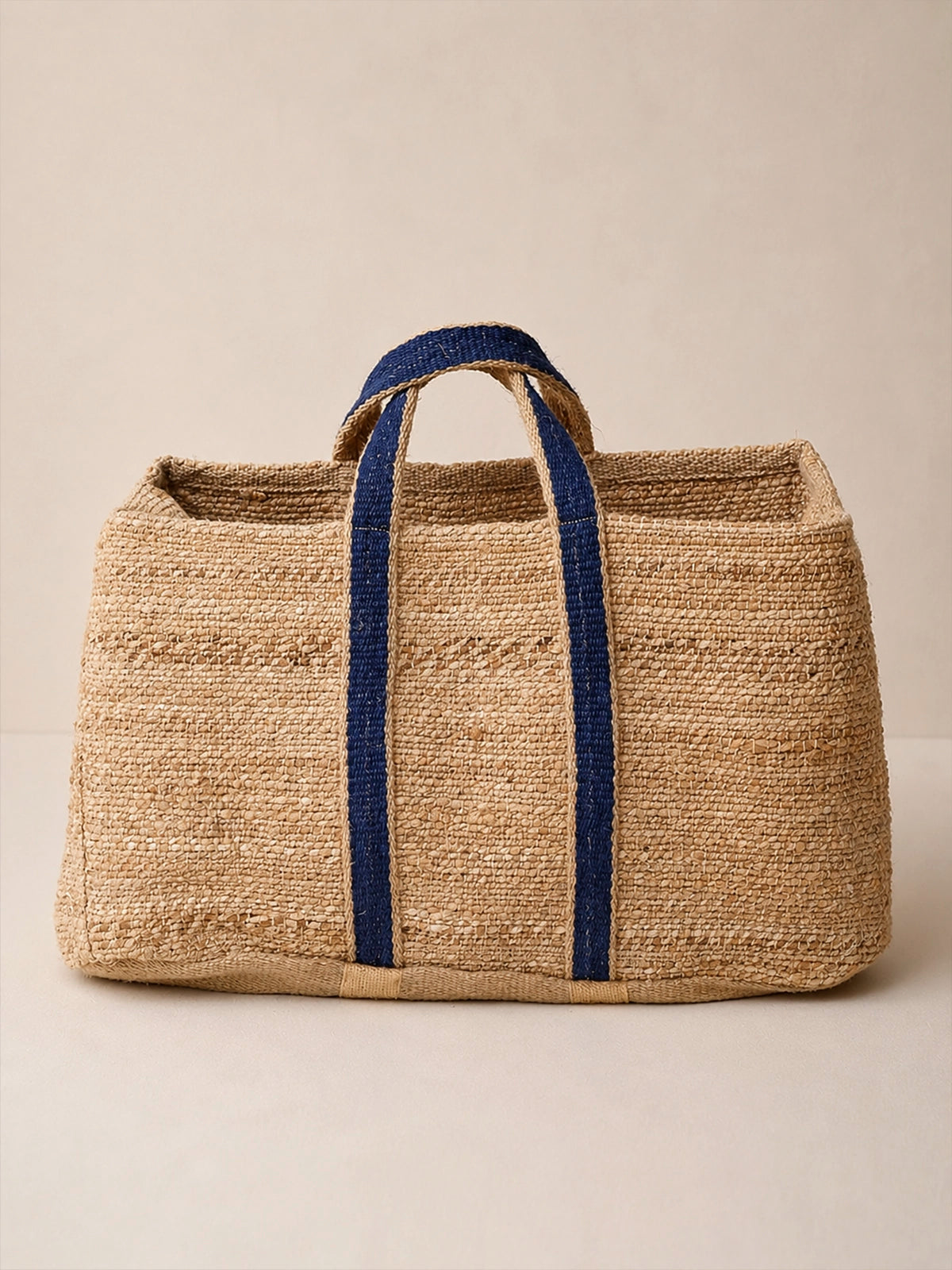 Cesta Maxi Portofino de yute natural con asas azules 60 x 35 x 34 cm