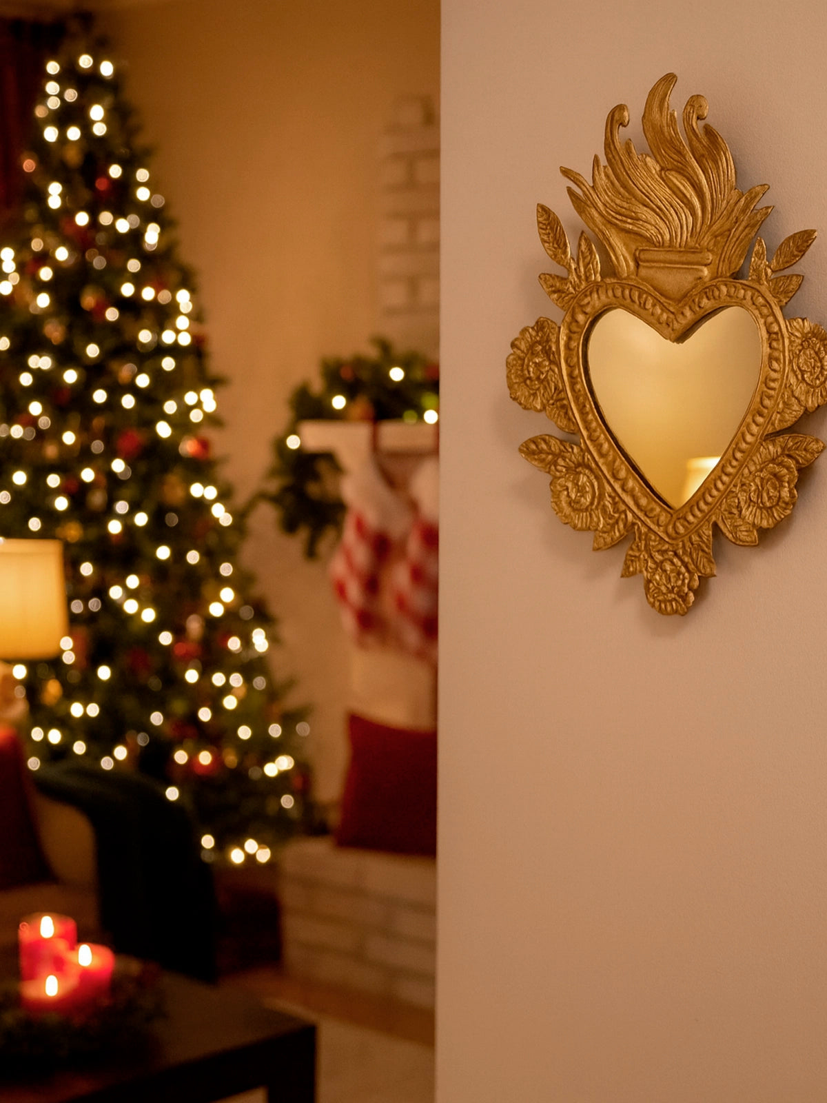 Espejo corazón con fuego dorado estilo Exvoto vintage