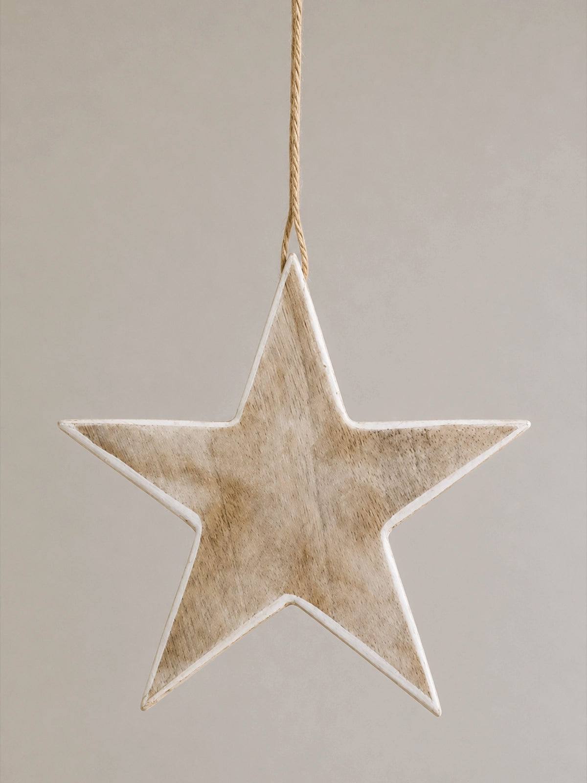 Estrella Navideña Colgante de Madera de Mango – 14 × 14 cm