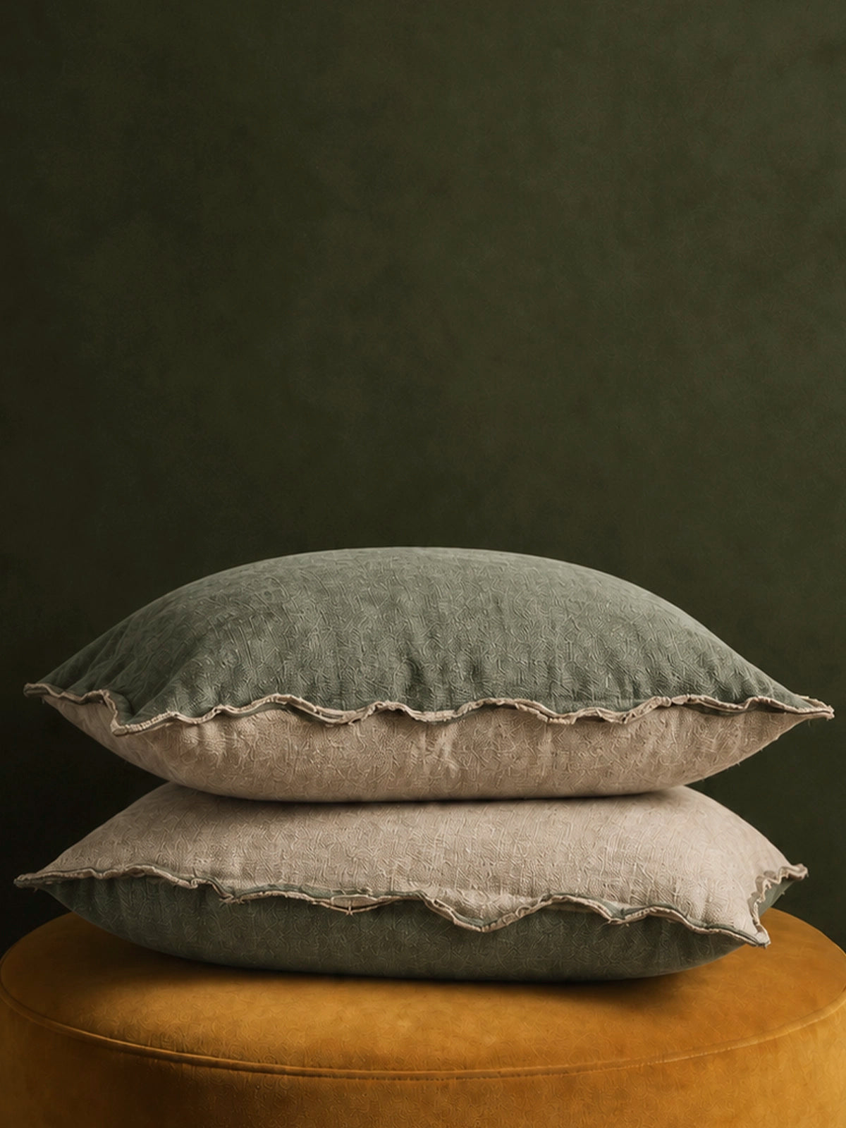 Funda de cojín de lino Siena verde oliva y beige 60 × 60 cm