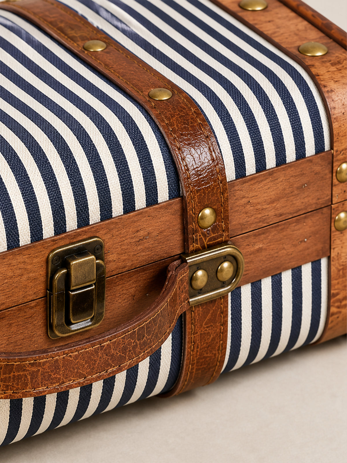 Maleta Decorativa de Madera y Tela de Rayas Azul Marino 38x24x13 cm