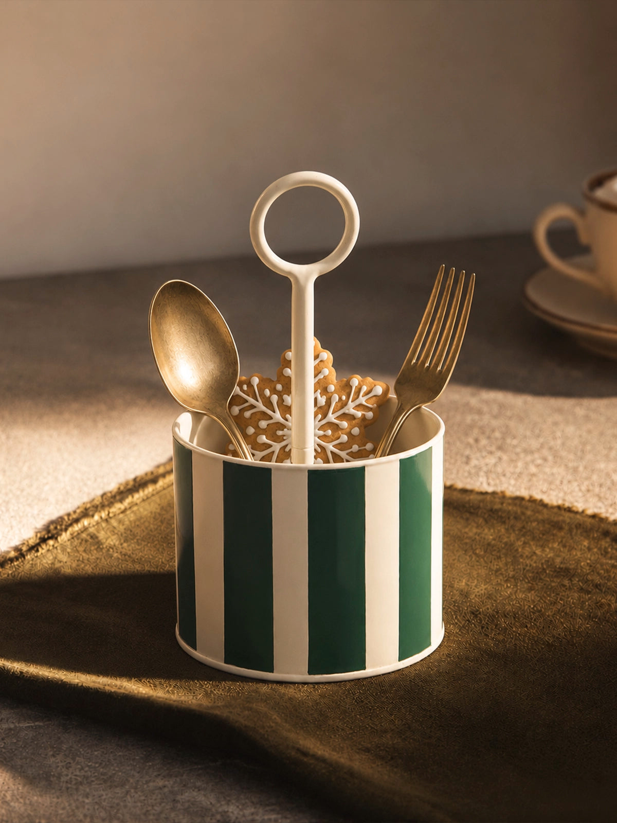 Organizador de Cubiertos de Metal con Rayas Verde Inglés y Blanco – 15,5 × 33 cm