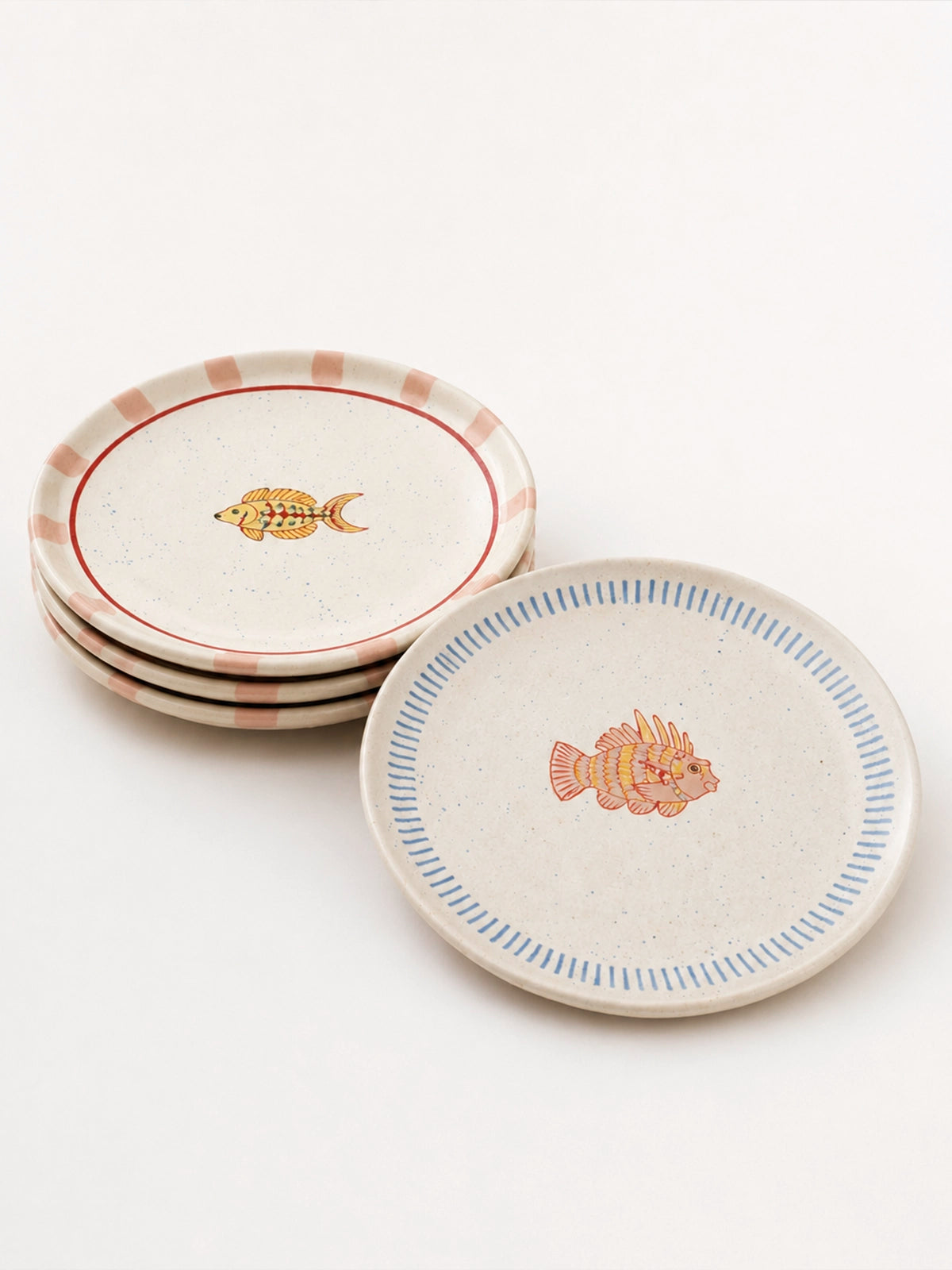 Set de 2 platos de cerámica con estampado de pez – 26,5 cm