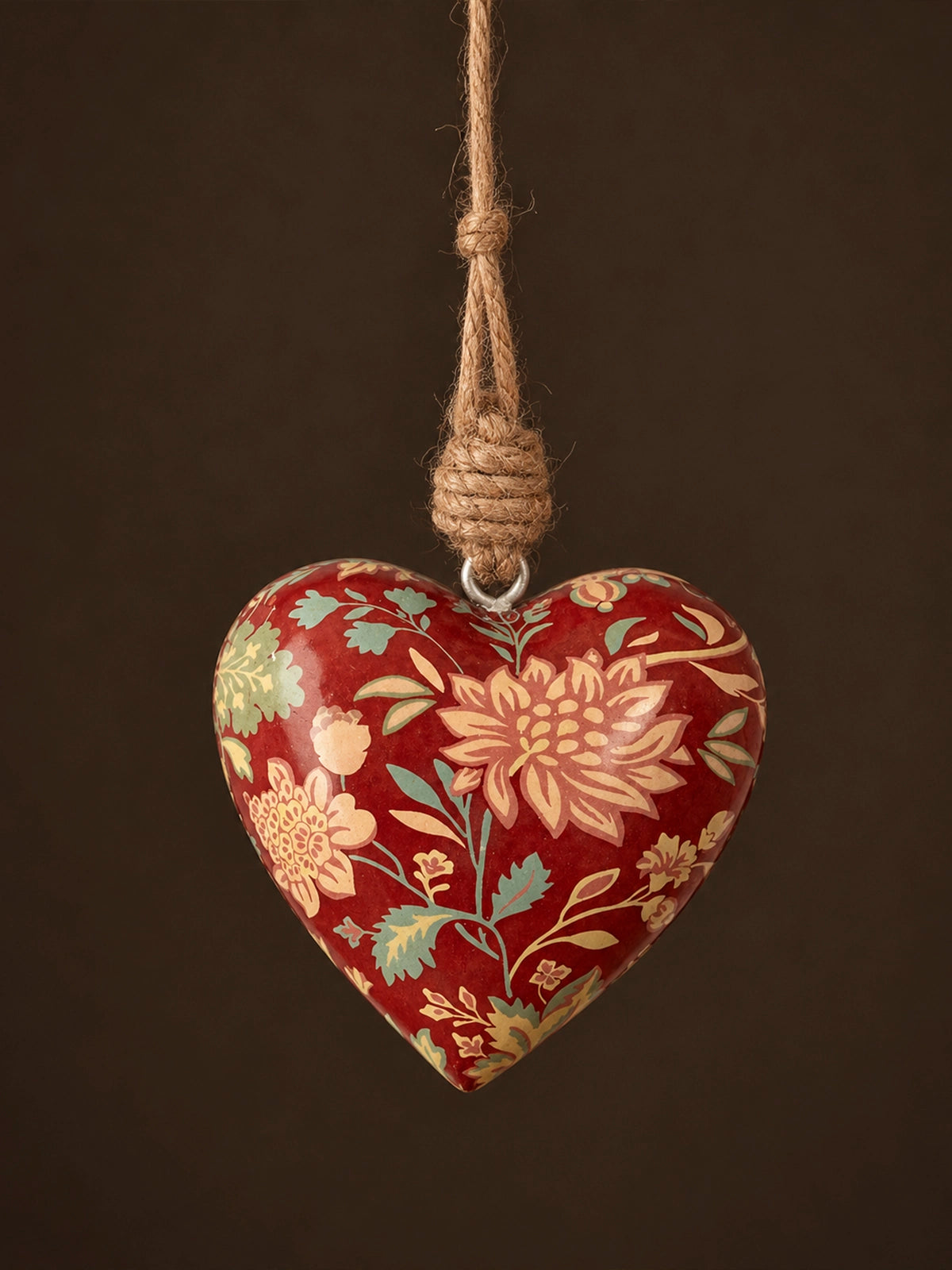 Set de 6 Corazones Navideños Colgantes de Madera de Mango – Burdeos Floral 8 × 8 cm