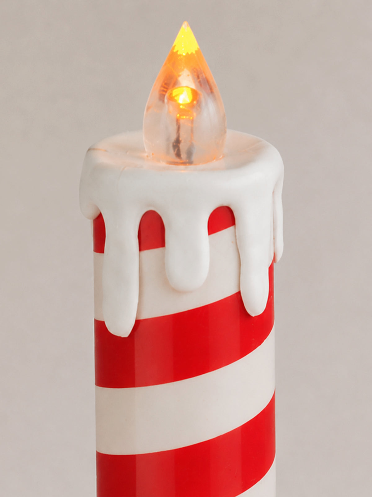 Vela LED Navideña Candy de Rayas Rojas y Blancas – 15 cm