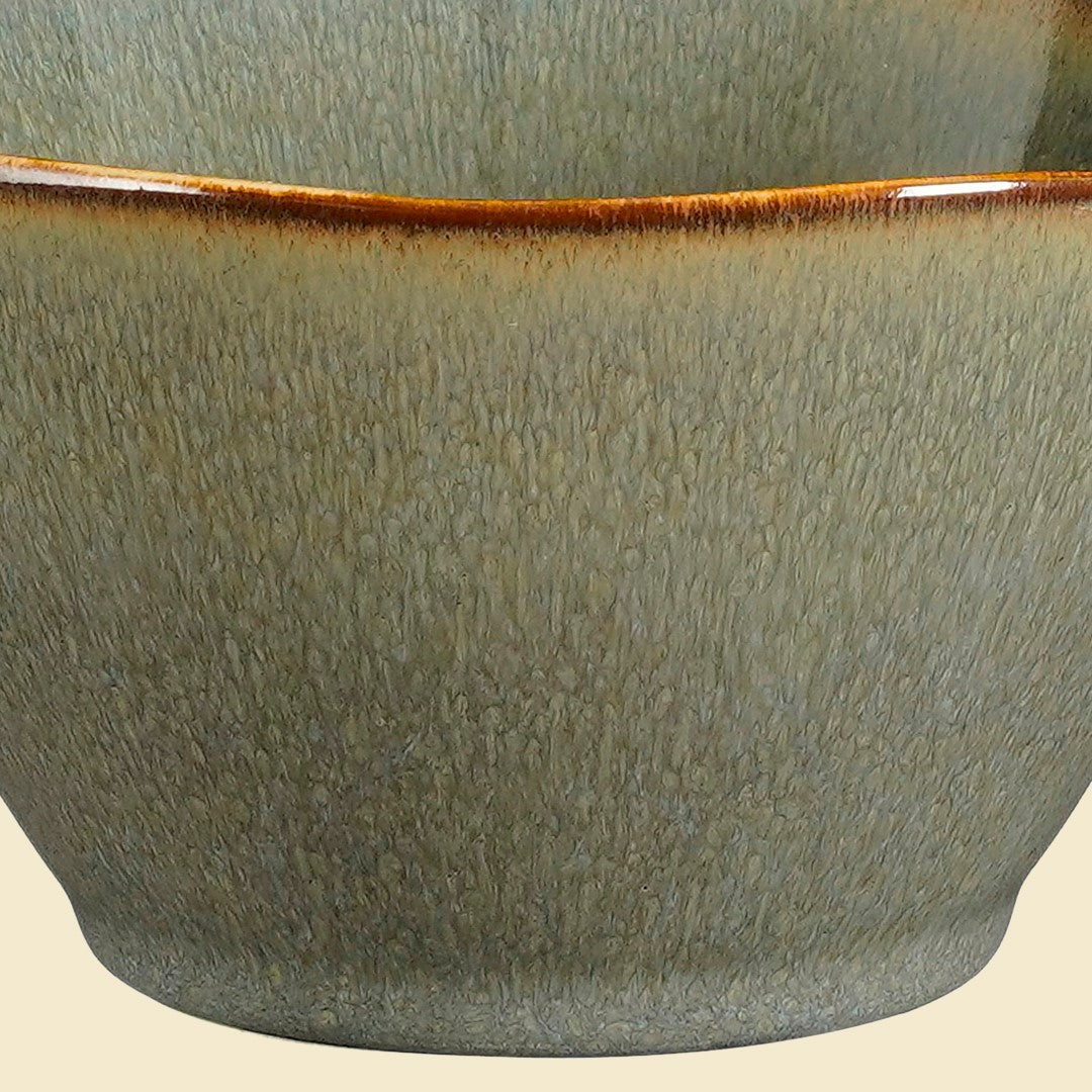 Bol verde jade de cerámica perfecto para aperitivos