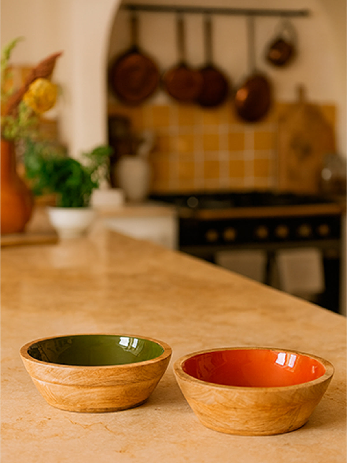 Bol Adriana madera de mango en verde oliva y terracota