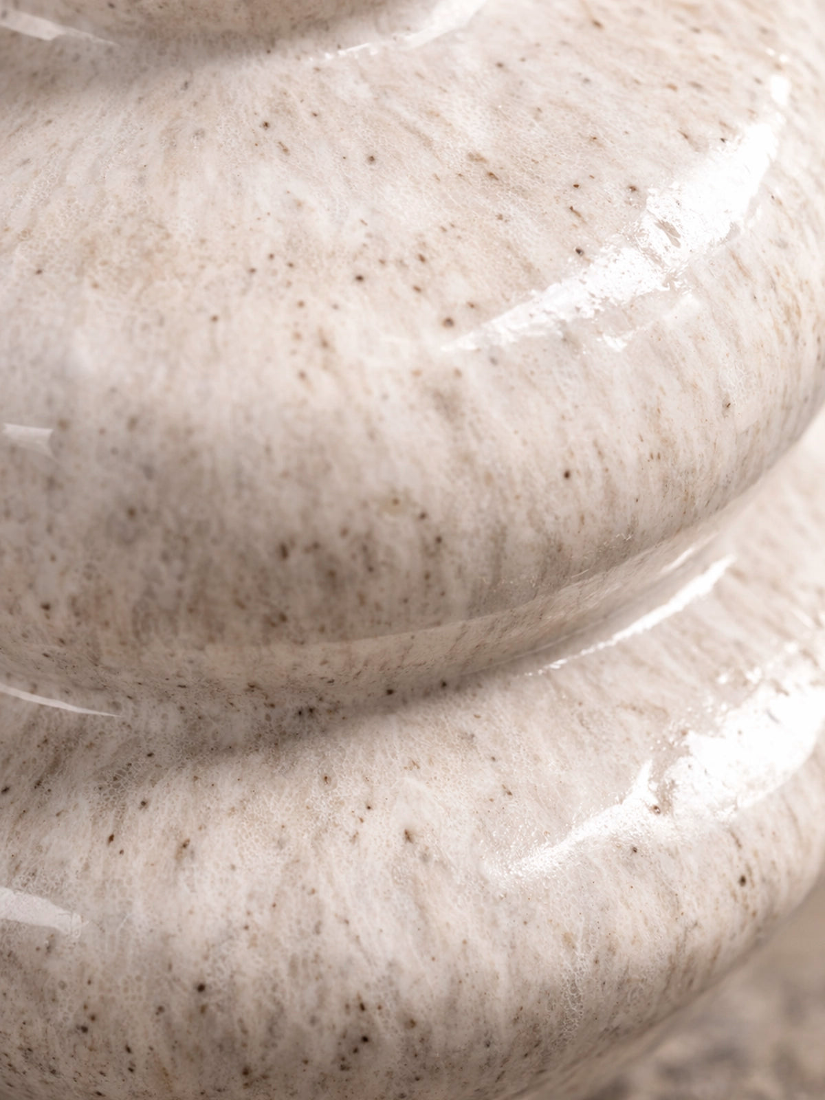 Jarrón de cerámica Berlin decorativo 18x31 cm — jarrón artesanal en tonos neutros