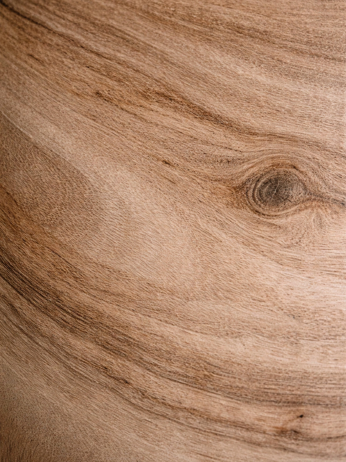 Jarrón decorativo de madera de paulownia en tonos naturales — pieza artesanal para hogar