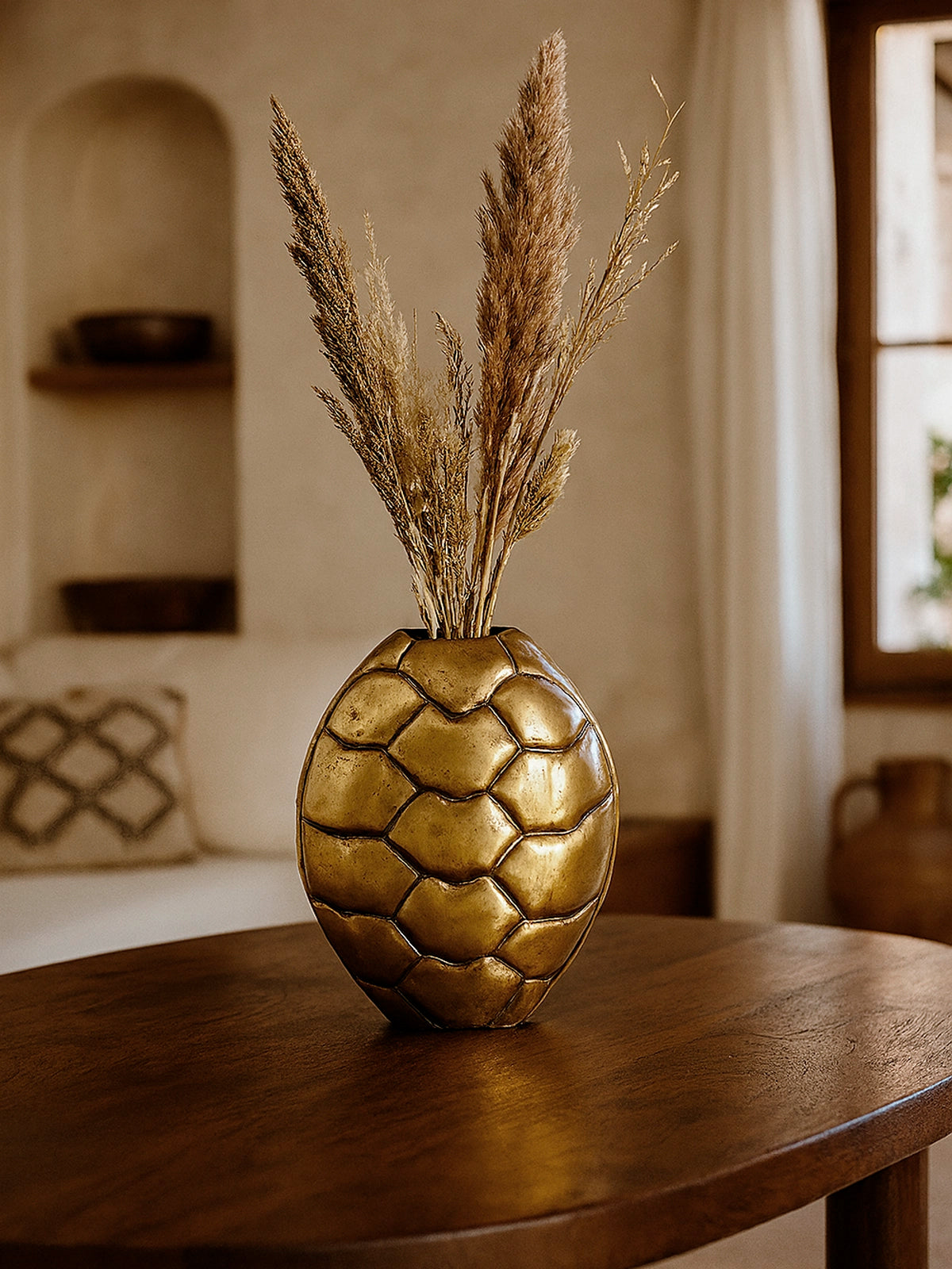 Jarrón tortuga dorado