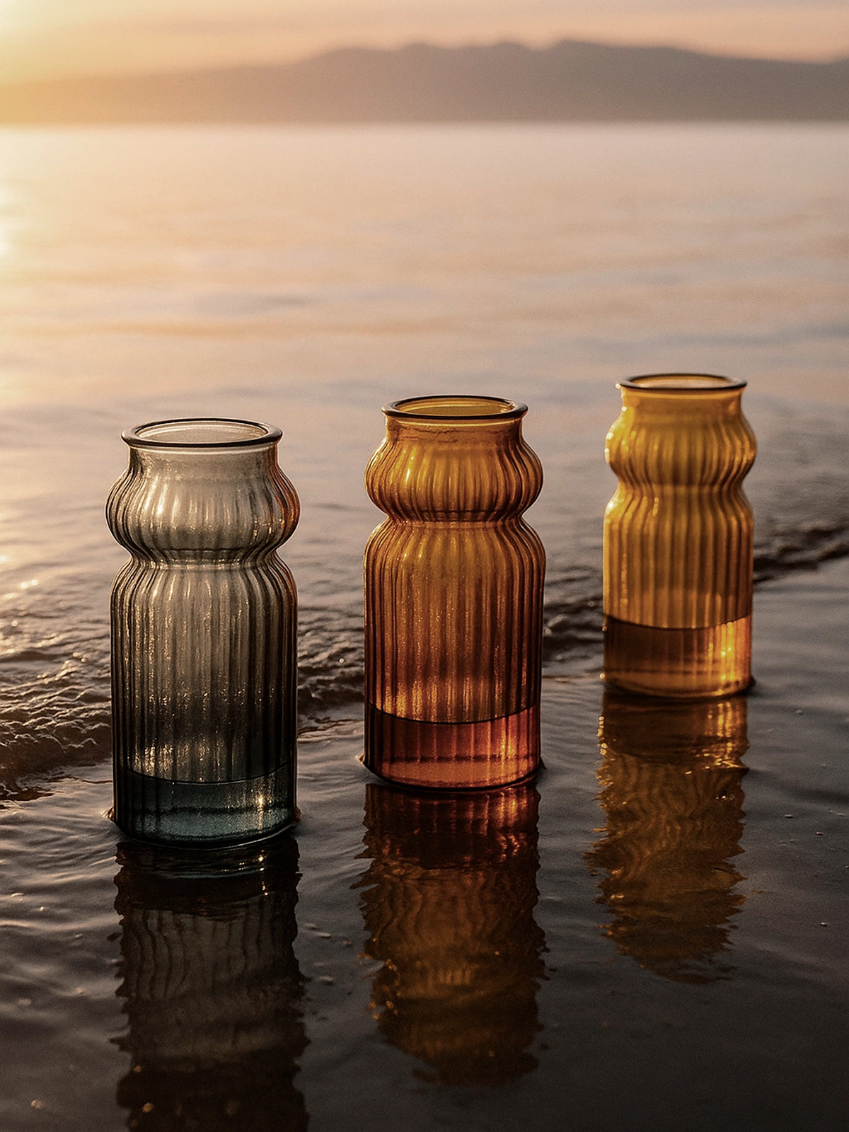 Jarrón Isabella de vidrio reciclado color ámbar 15x25 cm — jarrón decorativo sostenible sin plomo