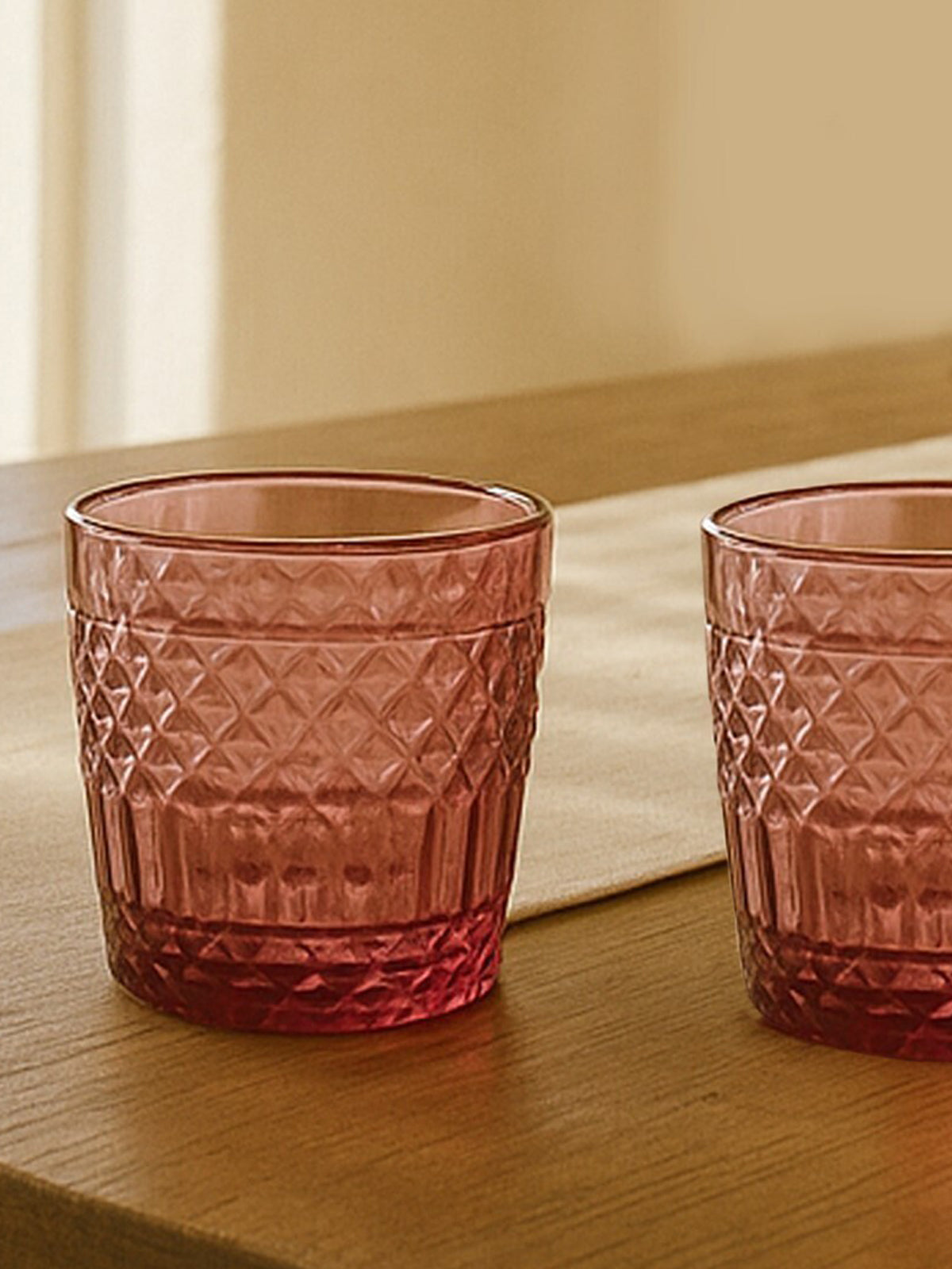 Juego de 12 vasos de cristal grabado color malva colección Rosé Mediterráneo